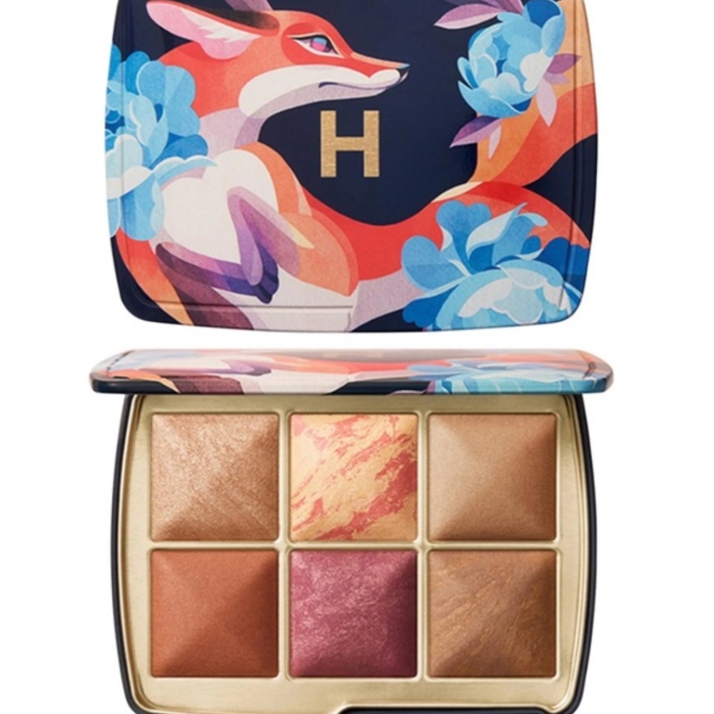 Hourglass Palette with Gold and Pink Shades